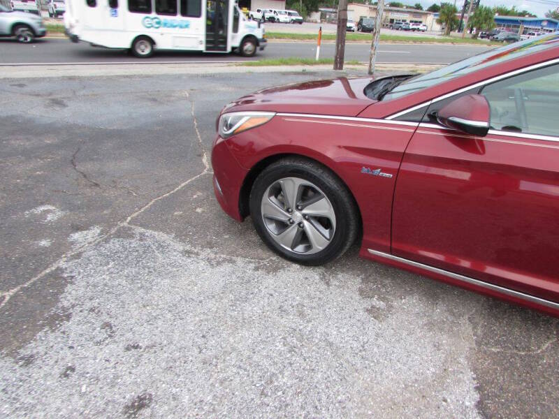 hyundai sonata hybrid 2017 KMHE34L31HA074555 image hyundai sonata hybrid 2017 KMHE34L31HA074555 image